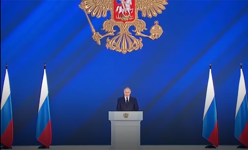 Putin les advierte a sus detractores extranjeros que «no traspasen la línea roja» con Rusia