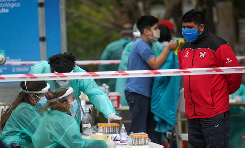 En Córdoba, médicos afirman que «no queda otra que restringir la circulación»