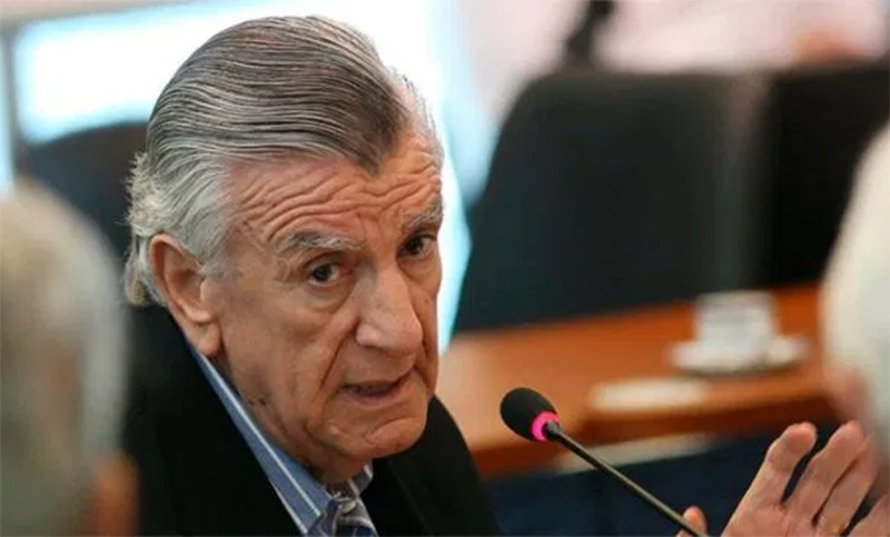 Legisladores oficialistas presentan proyecto para limitar el aumento de tarifas