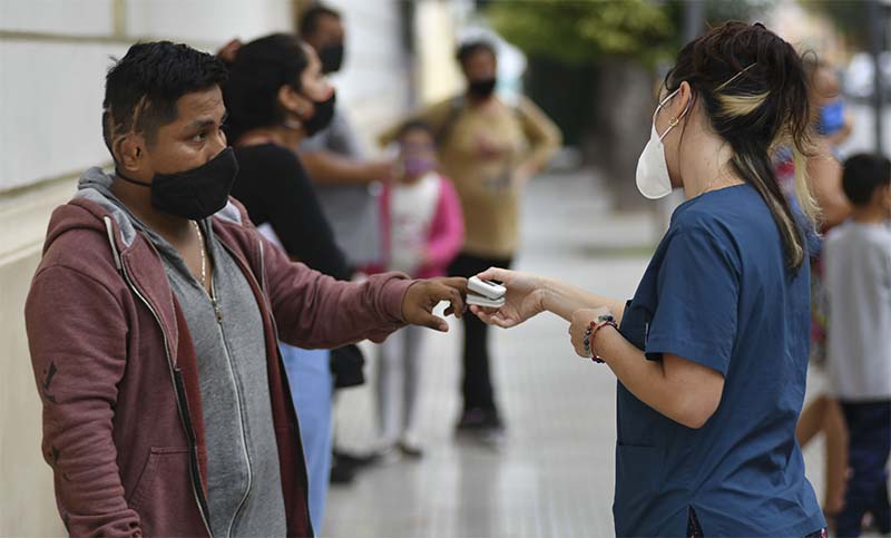 Se reportaron 21.220 nuevos casos y 298 muertes por Covid en el país