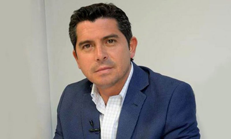 “Vos dejas de laburar hoy conmigo, vos sos un pelotudo atómico», le dijo a su asesor el diputado Orrego