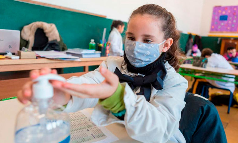 Los docentes de Santa Fe pidieron suspender la presencialidad «por un período determinado»