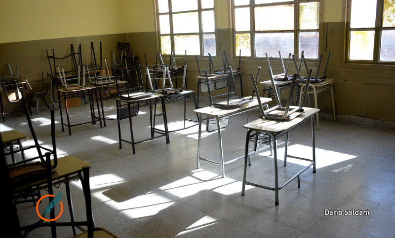 Seguirán suspendidas las clases presenciales en escuelas de Santa Fe