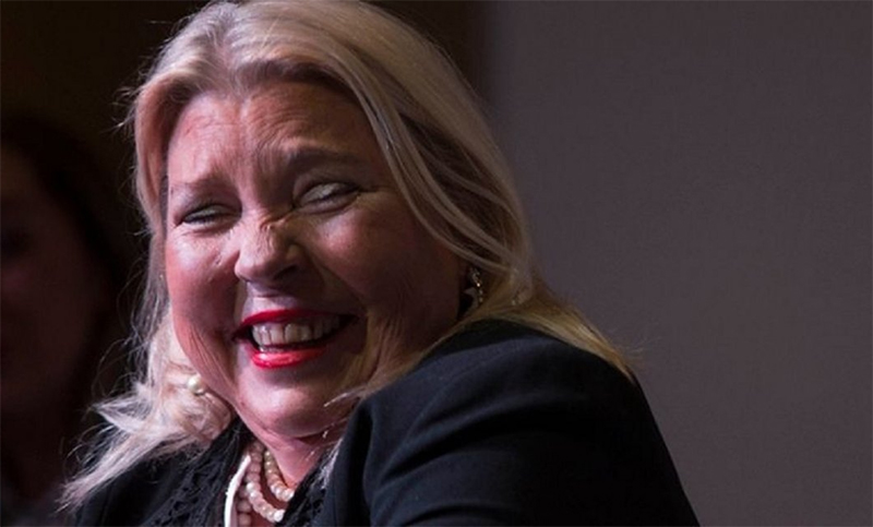 Elisa Carrió contó que se vacunó con AstraZeneca