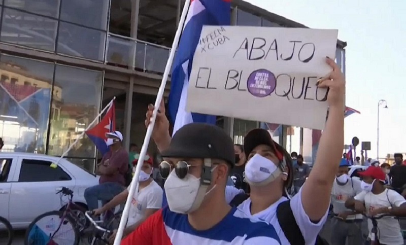 Cuba denunció que Biden no movió “ni un milímetro” su política de bloqueo contra la isla