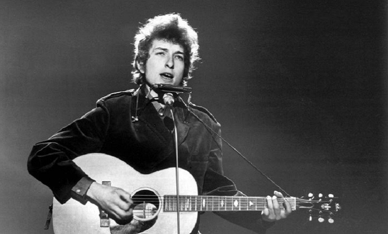 Bob Dylan: la voz de una generación cumple 80 años