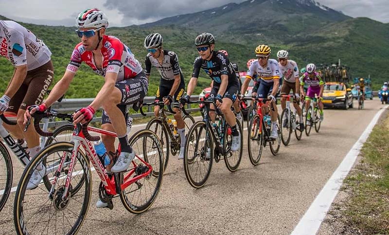 Sepúlveda sigue trepando en la clasificación general del Giro de Italia