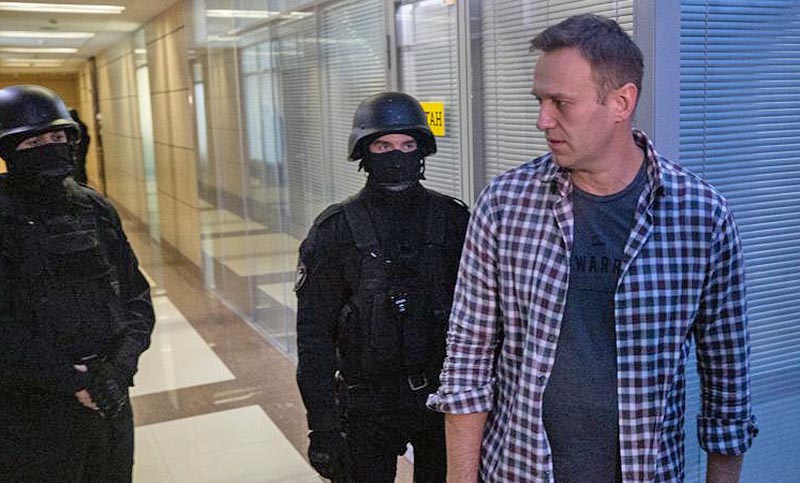 Navalny presentó una demanda contra  la prisión donde se encontraba hospitalizado