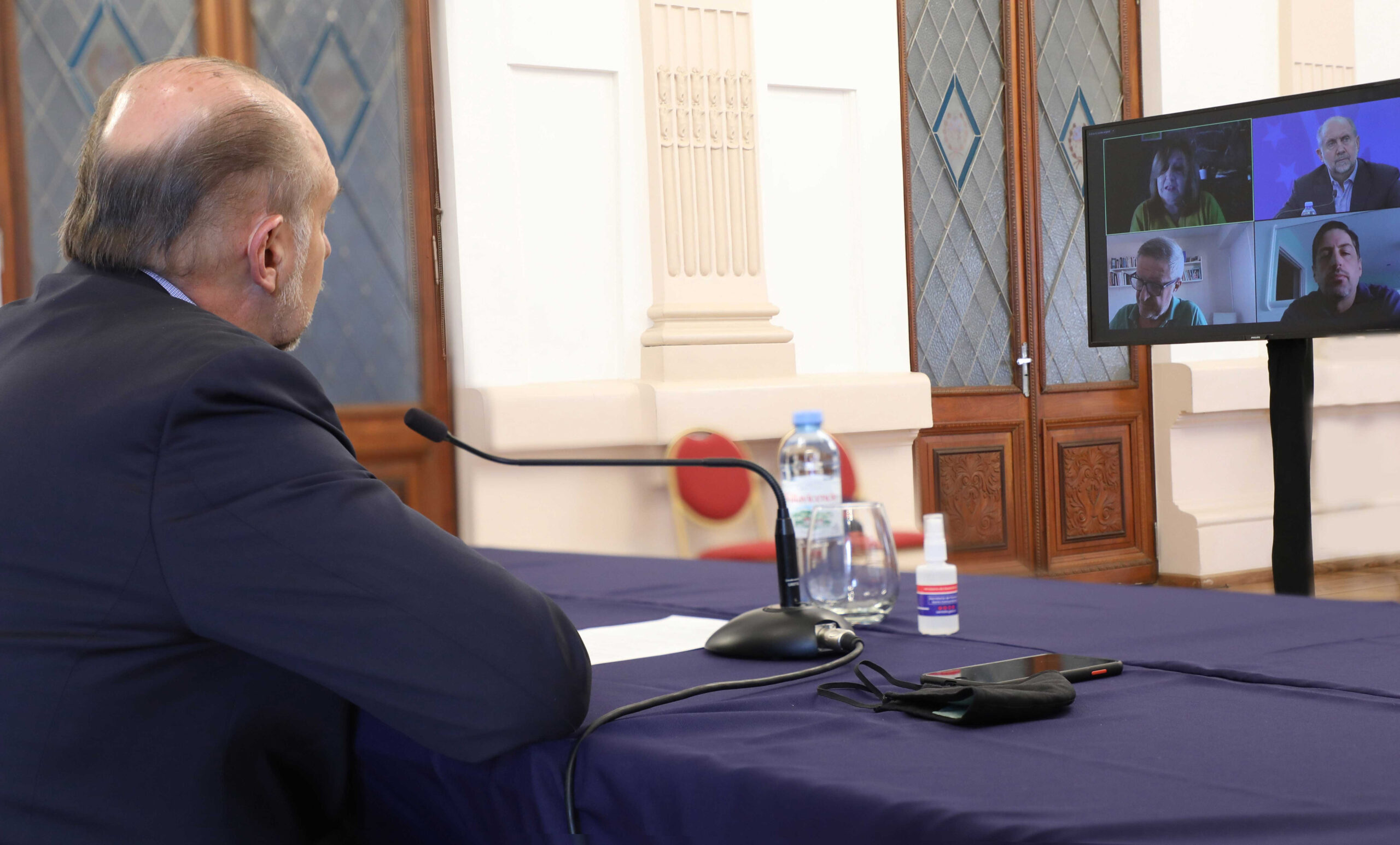 Con halagos a la gestión provincial, Perotti y Trotta dialogaron sobre la vuelta a la presencialidad en la primaria
