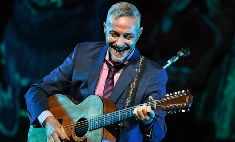 Pedro Aznar lanzó un EP donde reversiona a María Elena Walsh y Chico Buarque