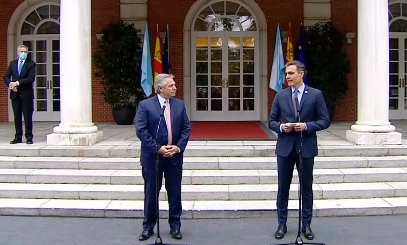 Alberto Fernández se reunió con el rey de España y ratificó el apoyo por la deuda con el FMI