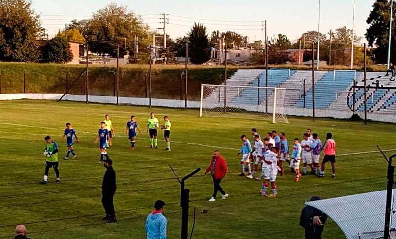 Argentino de Rosario debutó con una caída en su visita a Yupanqui