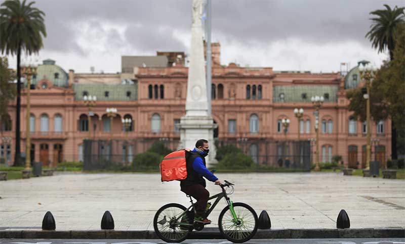 Alarma en despachos oficiales por el impacto económico del confinamiento