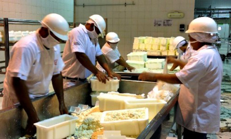 Federación de Trabajadores de Industrias de la Alimentación acordó un 36% de suba salarial