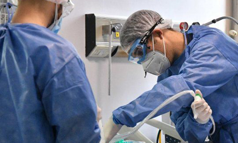 Murieron 611 personas y hay más de 22 mil nuevos casos de Covid-19 en el país
