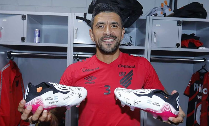 Se retiró «Lucho» González, el segundo futbolista argentino más ganador de la historia