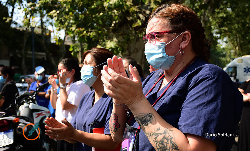 Oficializan la asignación de un estímulo de 6.500 pesos para el personal de salud