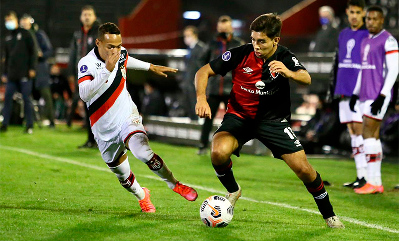 Newell’s se acordó de jugar demasiado tarde y cerró un semestre para el olvido