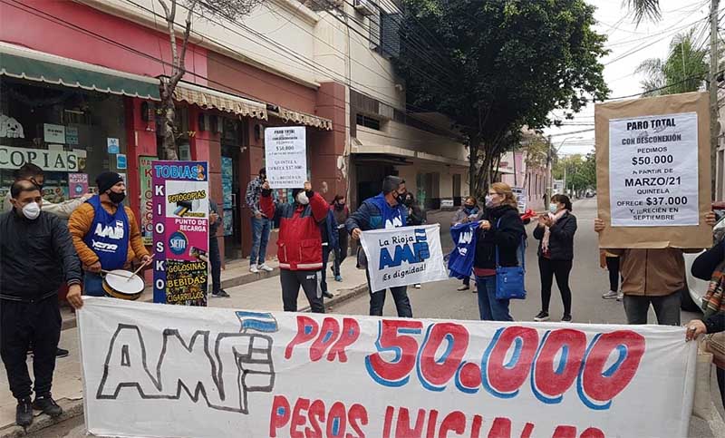 Gremio docente de La Rioja anunció un paro de 120 horas