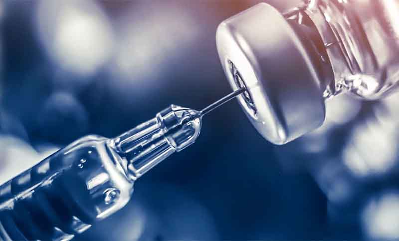 Vacuna de Pfizer funciona frente a variante india pero su eficacia es «ligeramente menor»