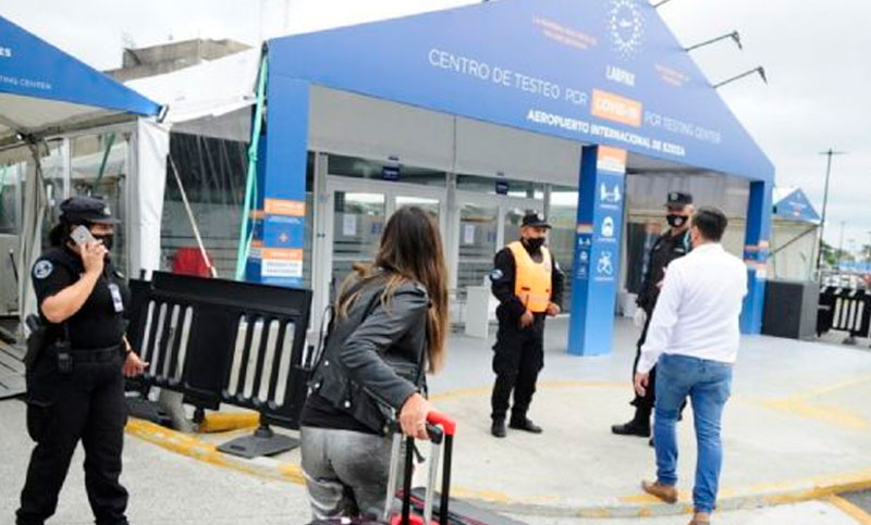 Nuevo allanamiento en la sede de la empresa sospechada por los hisopados en Ezeiza