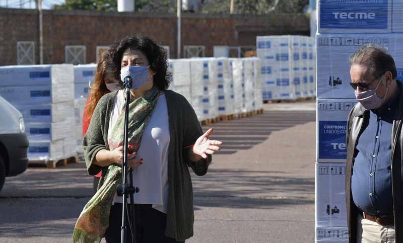 Salud adquirió 250 nuevos respiradores y Vizzotti clamó por bajar contagios