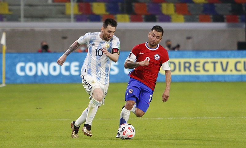 Argentina igualó con Chile en la reanudación de las eliminatorias sudamericanas