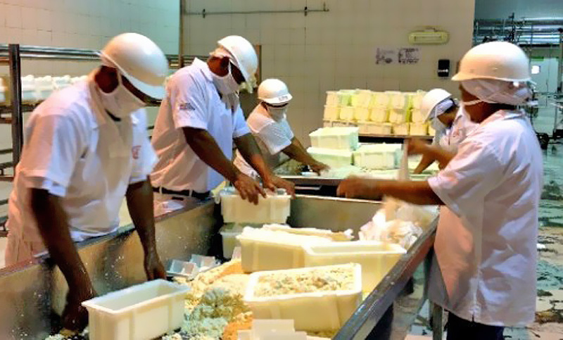 Alimentación rechazó aumento del 32% que propusieron las cámaras empresarias y continúa la negociación