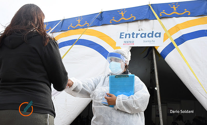 Carpa Covid: el número de testeos no baja de los 500 por día