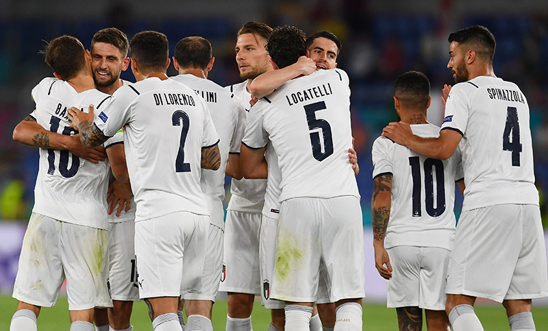 Italia goleó a Turquía en el inicio de la Eurocopa