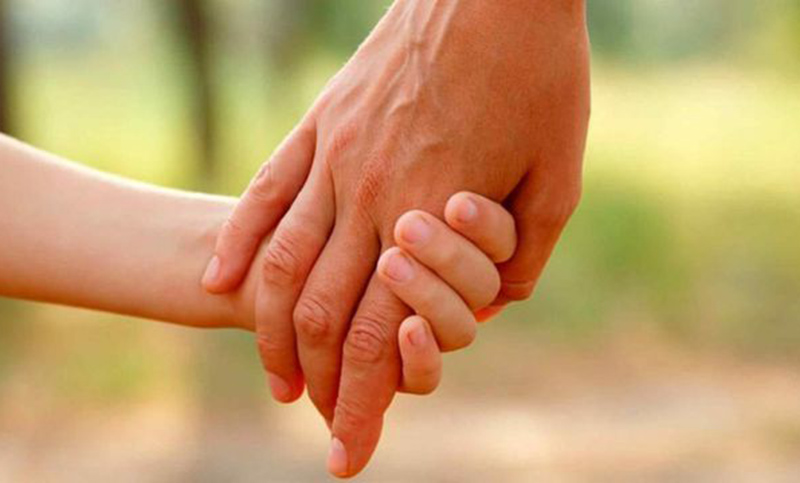 Santa Fe abre una convocatoria nacional para adoptar niños y adolescentes