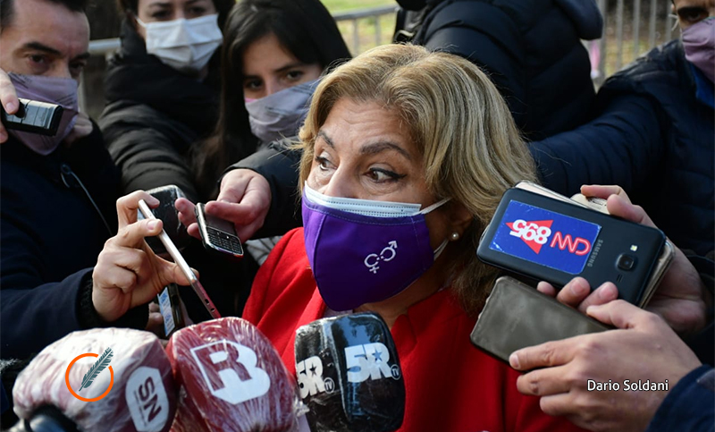 Martorano sostuvo que los indicadores sanitarios no habilitan el retorno de la presencialidad en las aulas