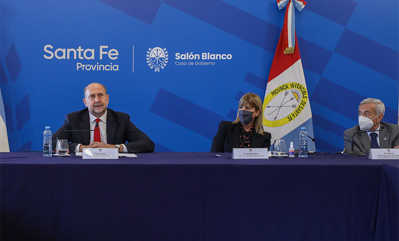 Perotti firmó convenios de cooperación con el presidente de la Corte Suprema de Justicia de Santa Fe