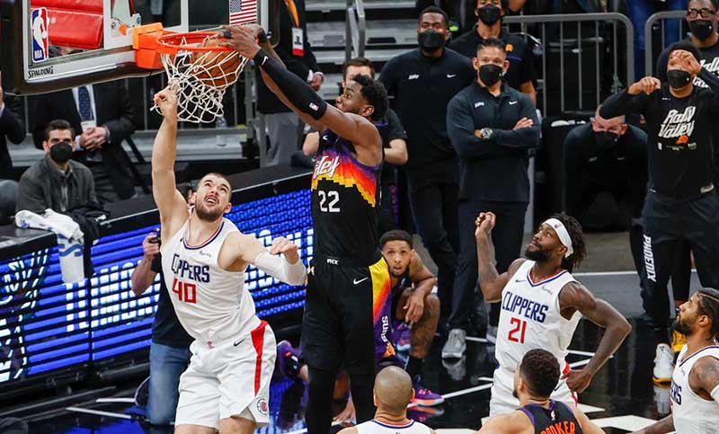 Infartante triunfo de Phoenix Suns sobre Los Angeles Clippers, por un punto y en el último segundo