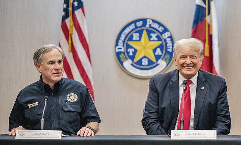Trump viajó a la frontera con México para denostar la política migratoria de Biden