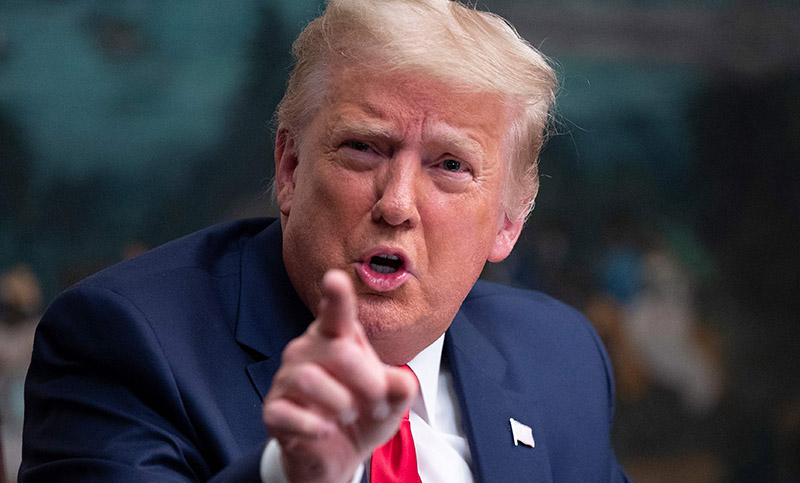 Trump regresó a la escena política y aseguró que Biden está “destruyendo” al país