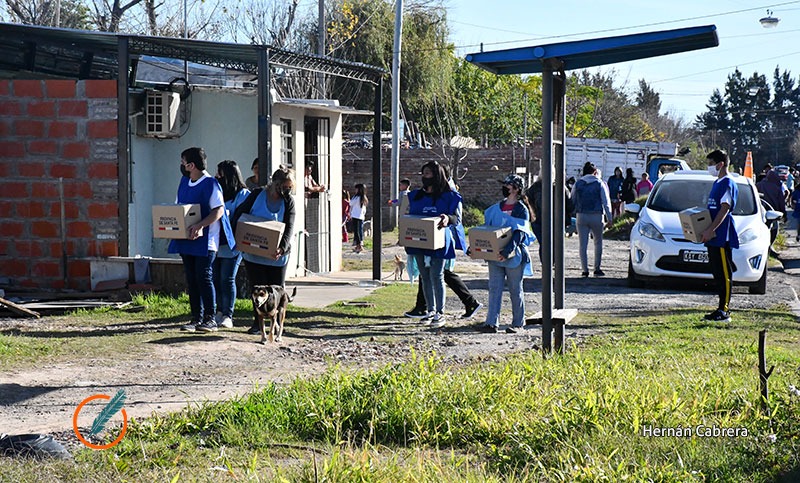 Gaboto y Avellaneda: anotan en el registro de vacunación a personas sin conectividad
