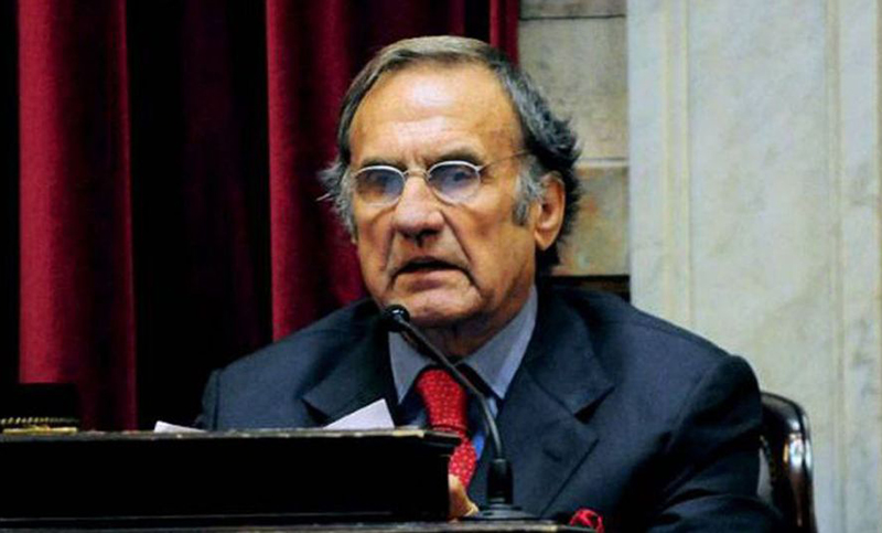 Reutemann fue trasladado a una sala general tras dos semanas en terapia intensiva