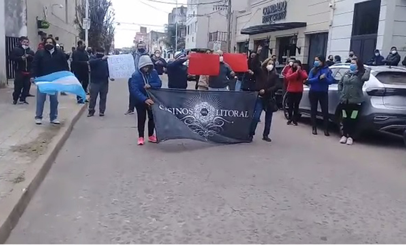 Los empleados del casino de Corrientes protestaron contra las restricciones sanitarias