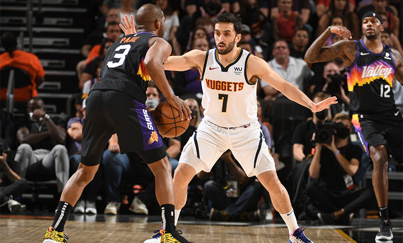 Denver Nuggets cayó como visitante de Phoenix Suns en el partido inicial de las semifinales