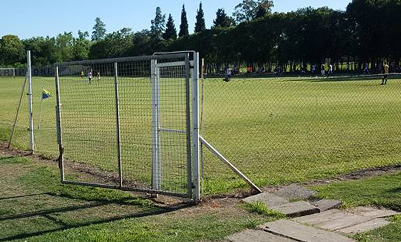 Desbarataron un torneo de fútbol e iniciaron una causa judicial a su organizador