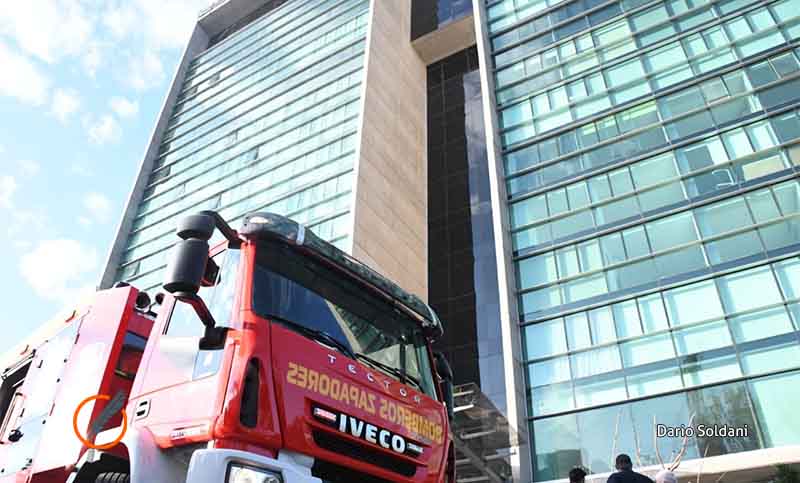 Incendio en la habitación de un hotel causó conmoción