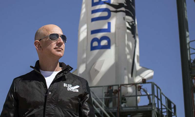 Jeff Bezos, fundador de Amazon y su hermano serán las primeras personas en realizar “turismo espacial”