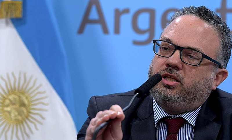 Kulfas cruzó al nuevo presidente de la UIA por un comienzo «sorprendentemente malo»