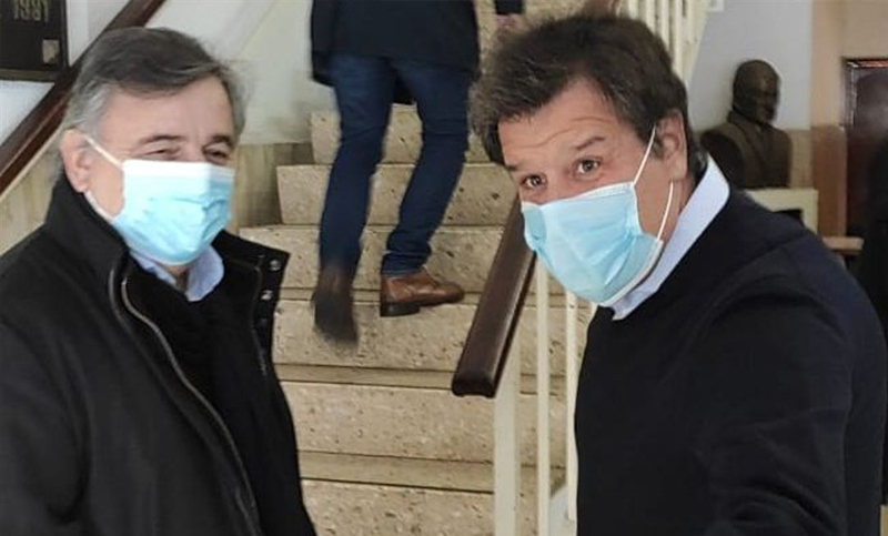 Los radicales se abroquelan tras la posible candidatura de Manes y se preparan para competir en las PASO