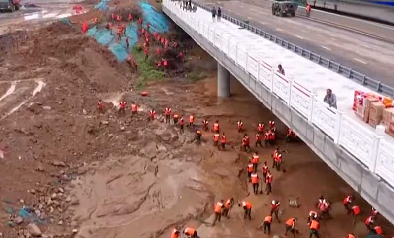 China renueva el alerta naranja por posibles tormentas en muchas partes del país