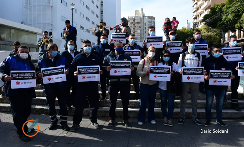 Trabajadores del Sies reclamaron contra la precarización laboral en su sector