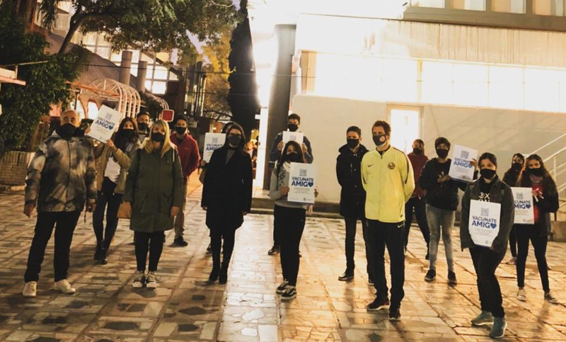 Lanzan campaña en clubes para instar a los más jóvenes a vacunarse contra el Covid