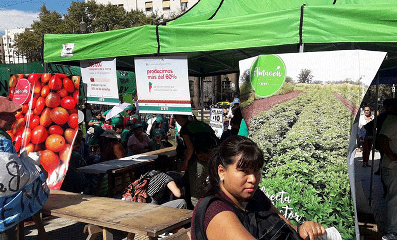 Trabajadores de la Tierra lanzan una red de almacenes de «alimentos sanos»