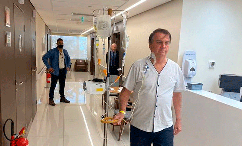 El particular video de Bolsonaro para mostrar su progreso desde el hospital